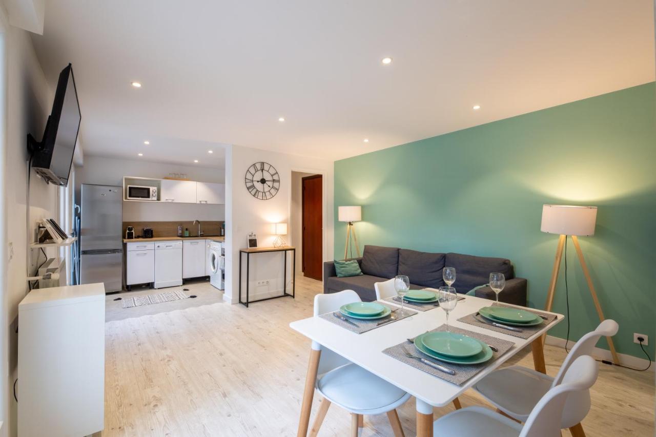 Meuble 2 Etoiles, Wifi, A 2 Pas Des Plages Frejus Exterior photo
