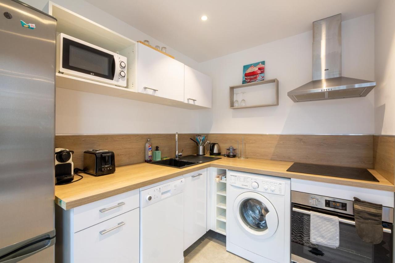 Meuble 2 Etoiles, Wifi, A 2 Pas Des Plages Frejus Exterior photo